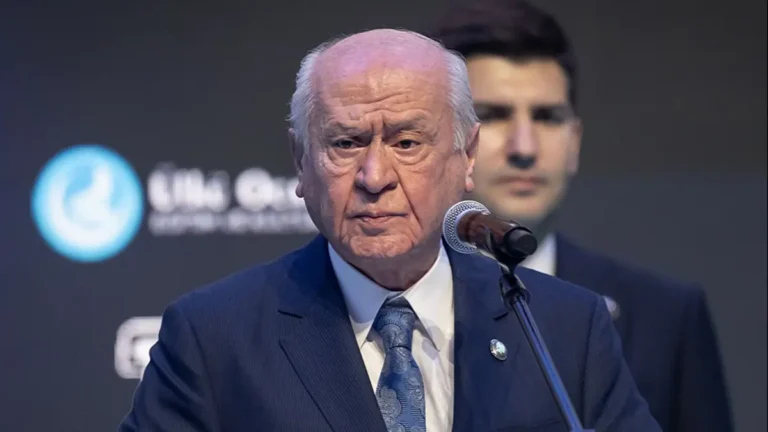 Devlet Bahçeli: Siyaset çıkar yarışı değildir