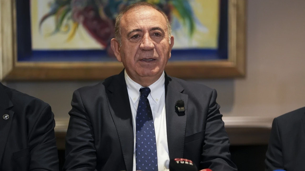 Gürsel Tekin görevden alındı